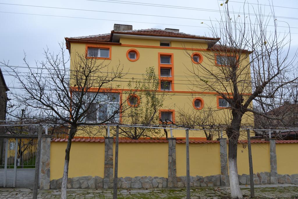 Marinovata Kashta Guest House Veliki Preslav Exterior photo