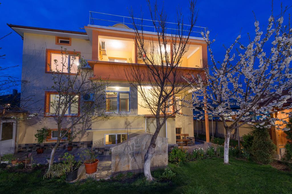 Marinovata Kashta Guest House Veliki Preslav Exterior photo